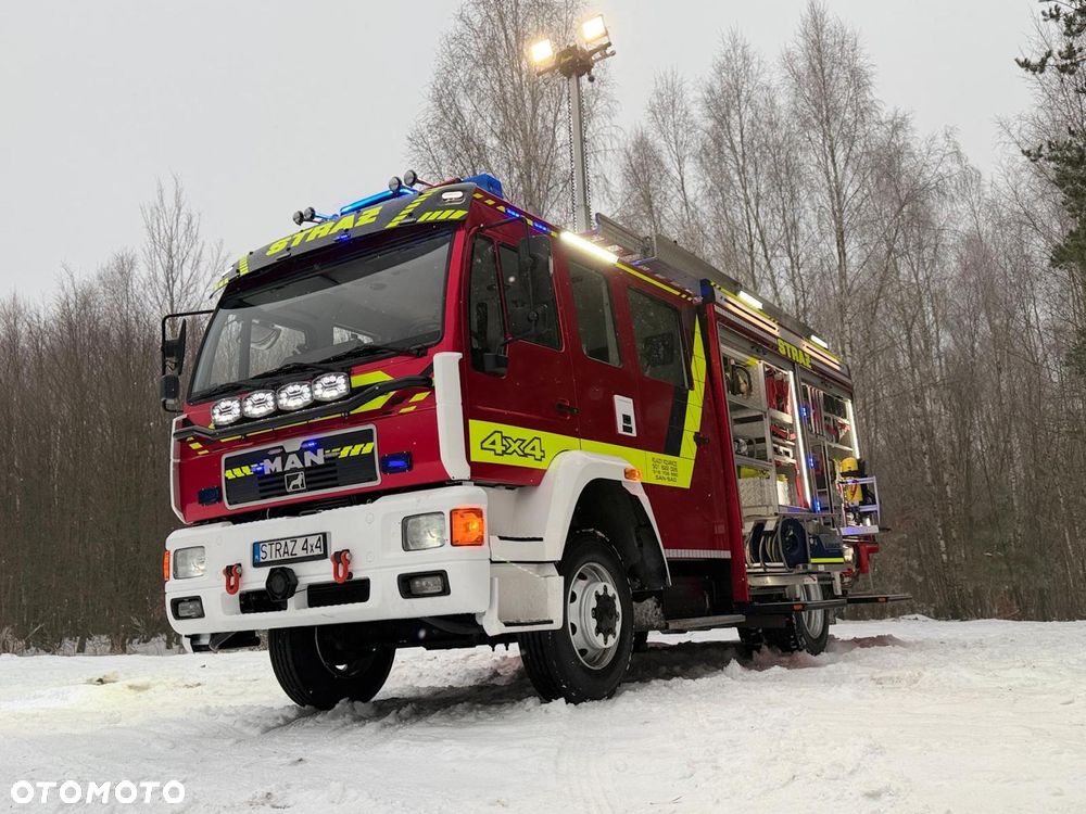 MAN Straż pożarna, Pojazd pożarniczy, Wóz strażacki, MAN L80 średni GBA 4x4 CNBOP, wyciągarka, 3000l wody, reduktor, blokady, mosty - 11
