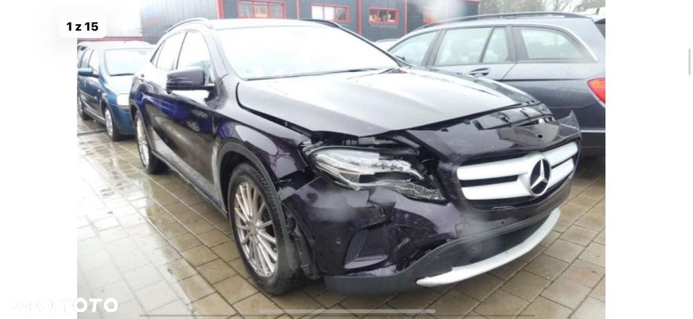 Mercedes-Benz GLA 180 Urban - 2