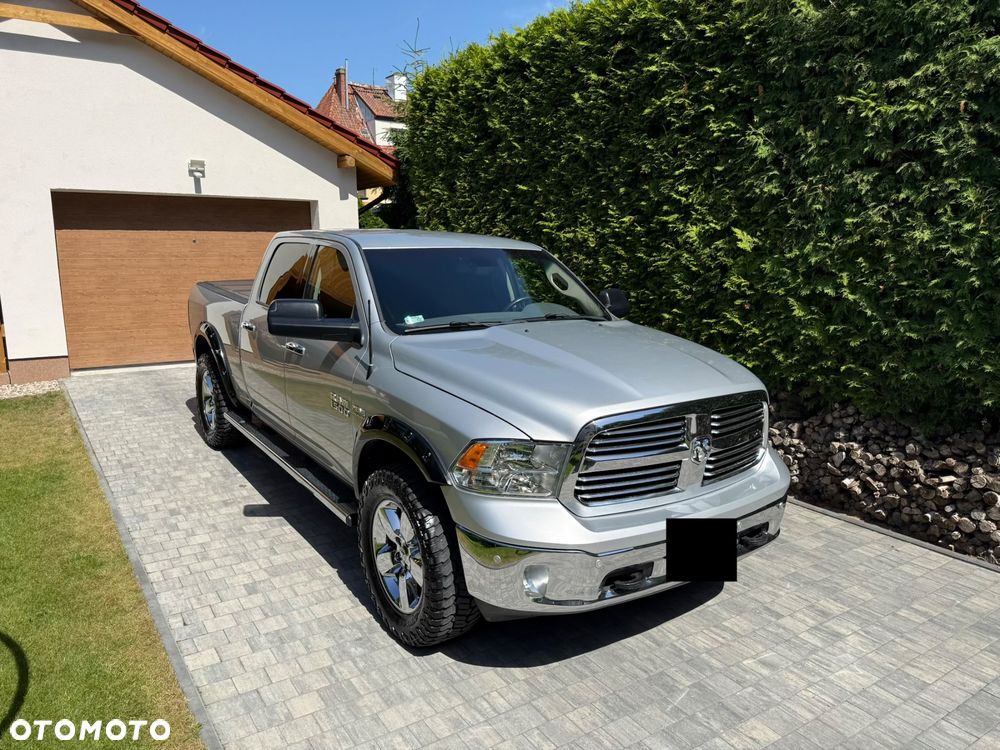 Dodge RAM - 1