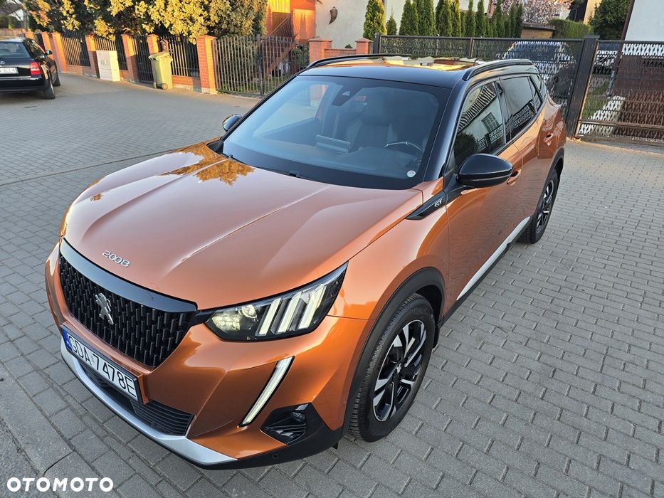 Peugeot 2008 PureTech 130 EAT8 GT - 1