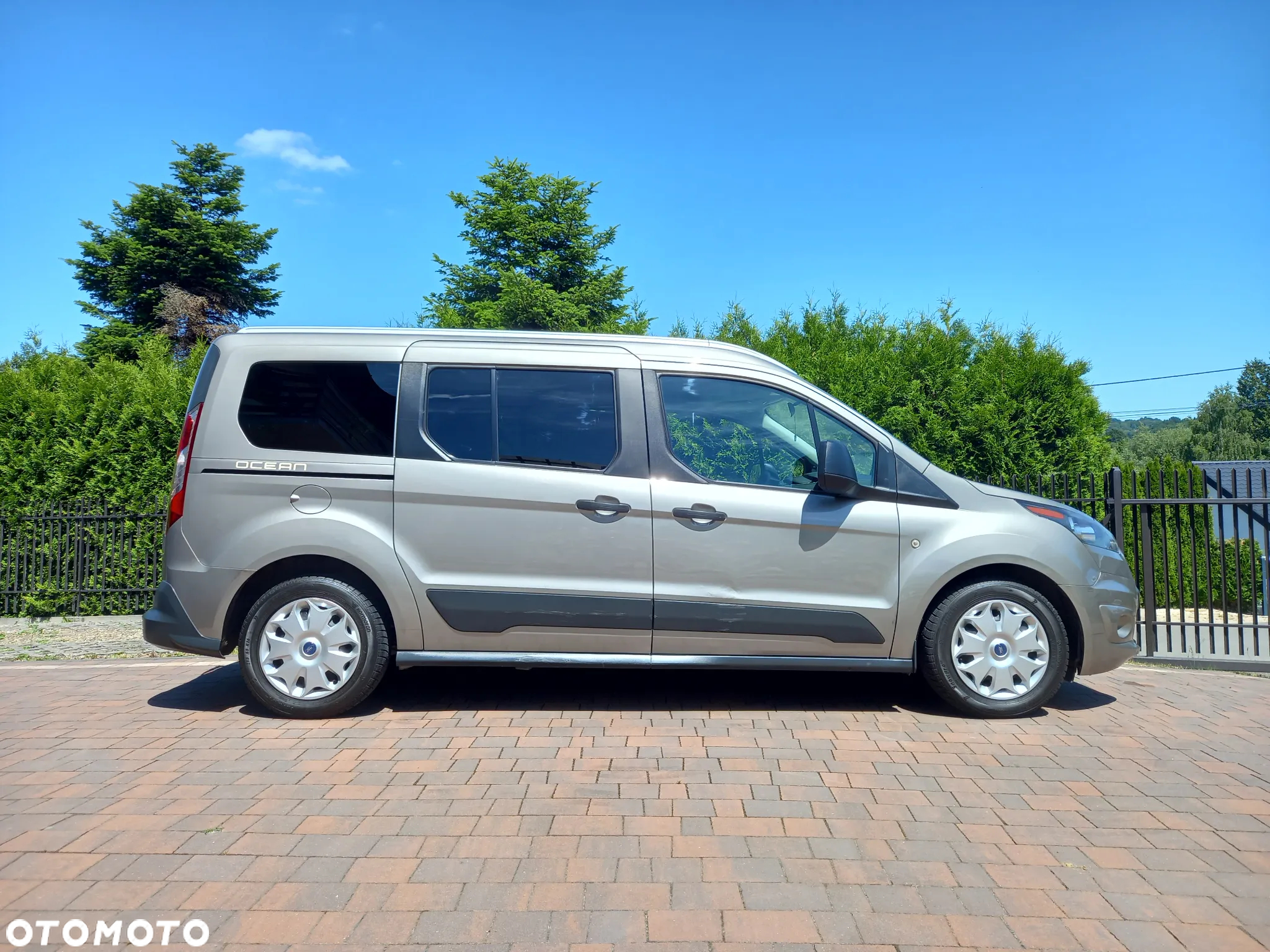 Ford Tourneo Connect Grand - 9