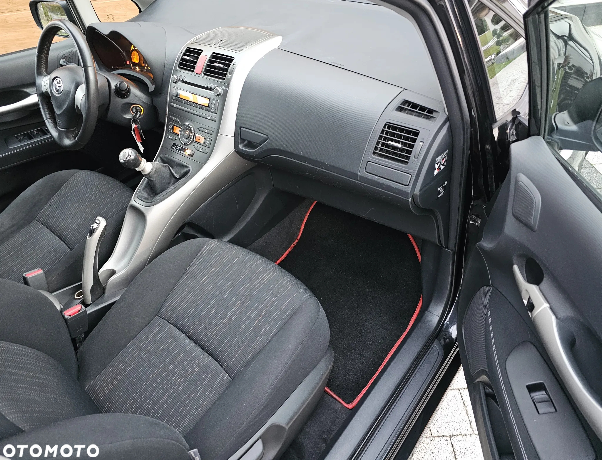 Toyota Auris 1.33 VVT-i Life - 24