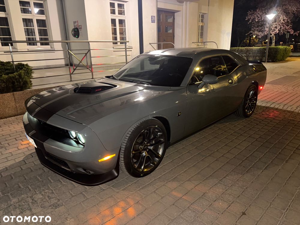 Dodge Challenger Automatik 392 Hemi Scat Pack Shaker - 34