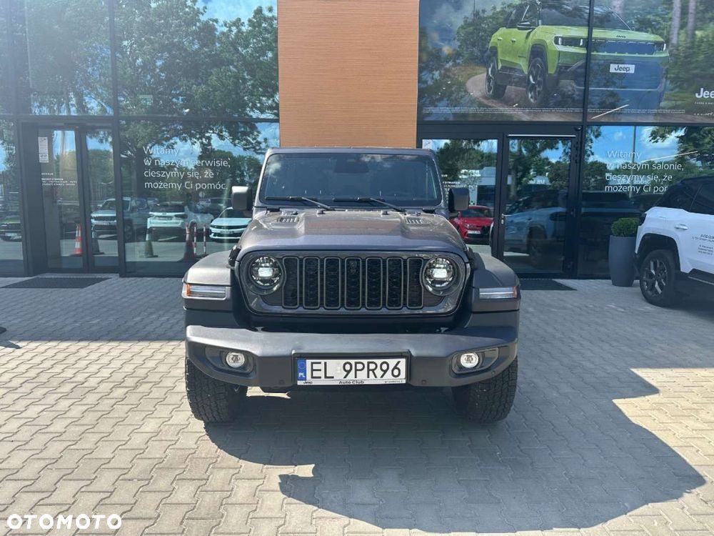 Jeep Wrangler - 4