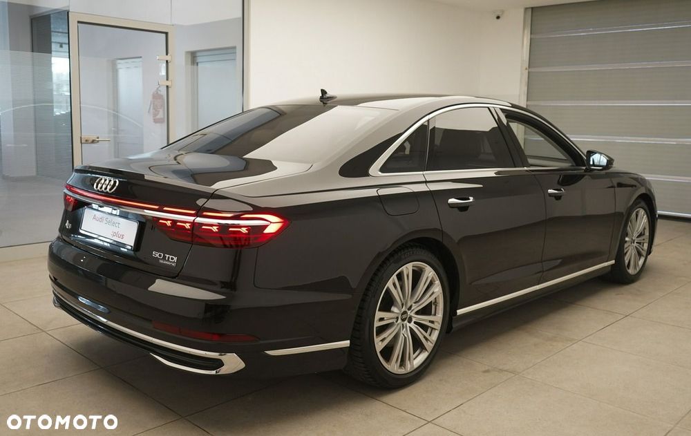 Audi A8 - 3