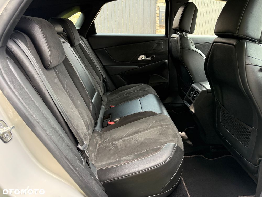 DS Automobiles DS 7 Crossback 1.6 E-Tense Performance Line + - 12