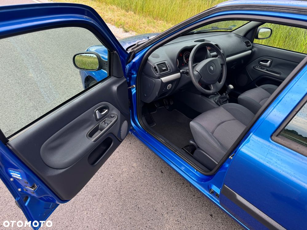 Renault Clio 1.2 16V Confort Authentique - 5