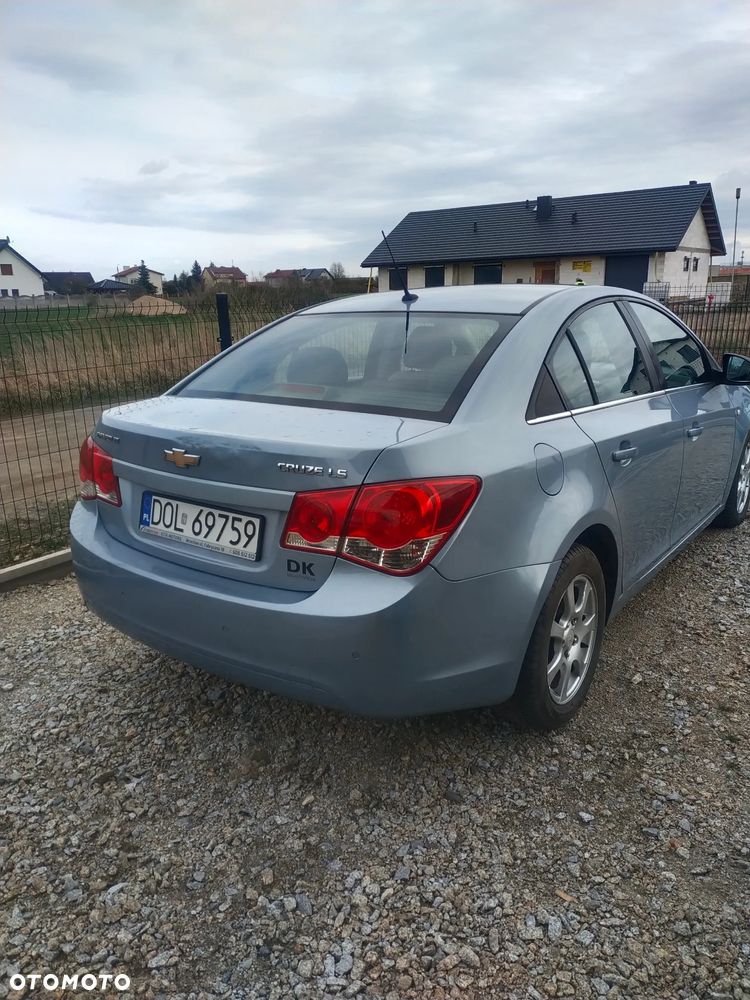 Chevrolet Cruze 2.0 VDCi LS - 3