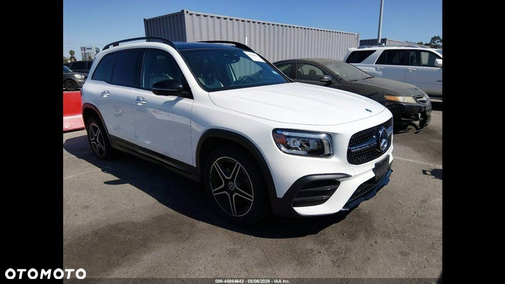 Mercedes-Benz GLB 250 4Matic 8G-DCT AMG Line - 2