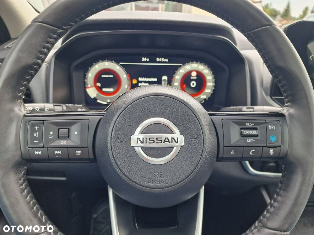 Nissan Qashqai 1.3 DIG-T MHEV Premiere Edition - 33