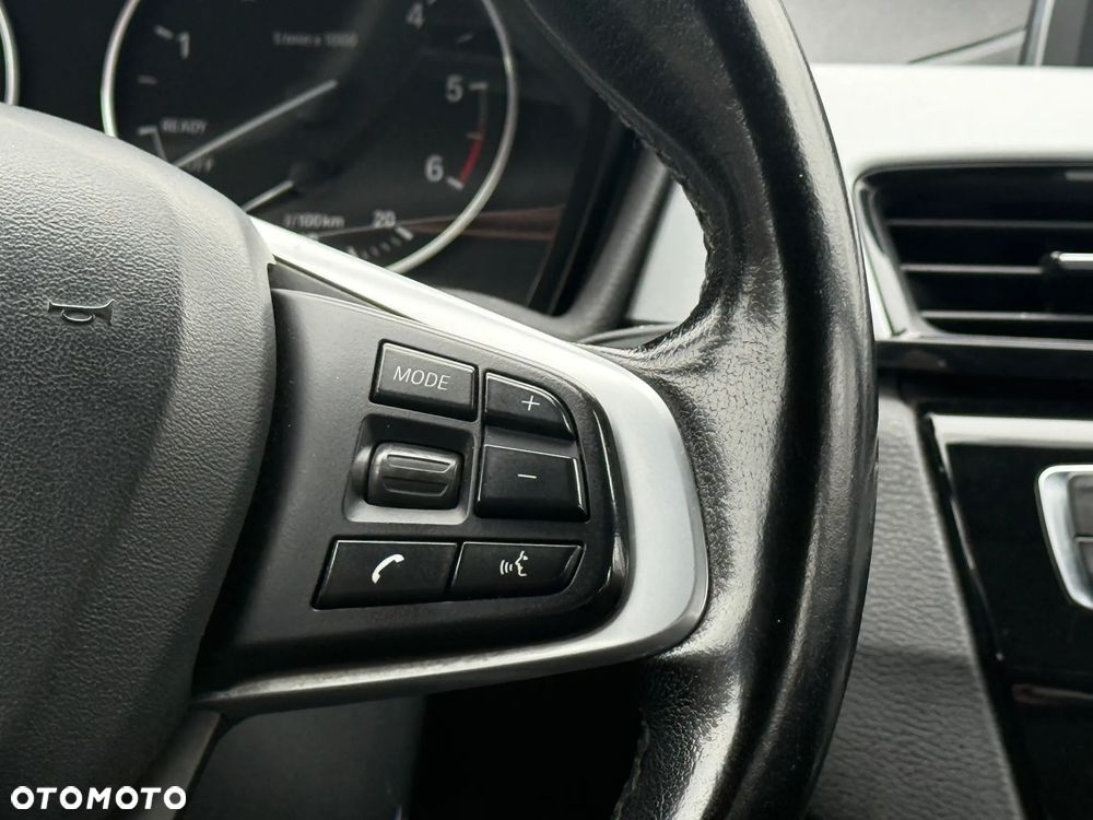 BMW X1 xDrive20d xLine sport - 25