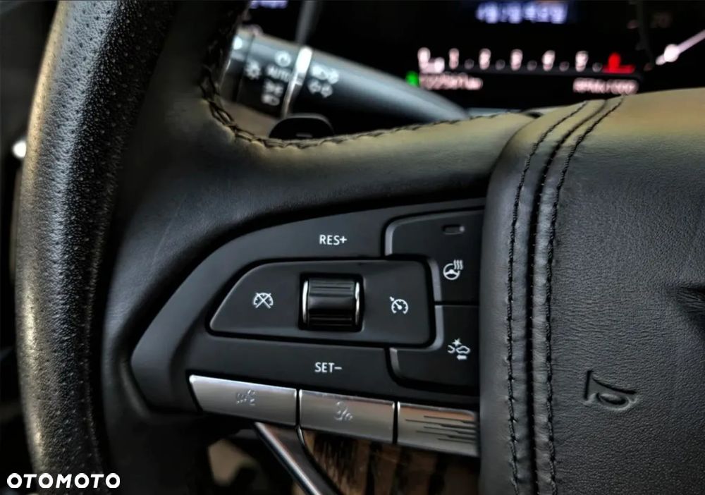 Cadillac Escalade 6.2 V8 AWD AT Premium - 9