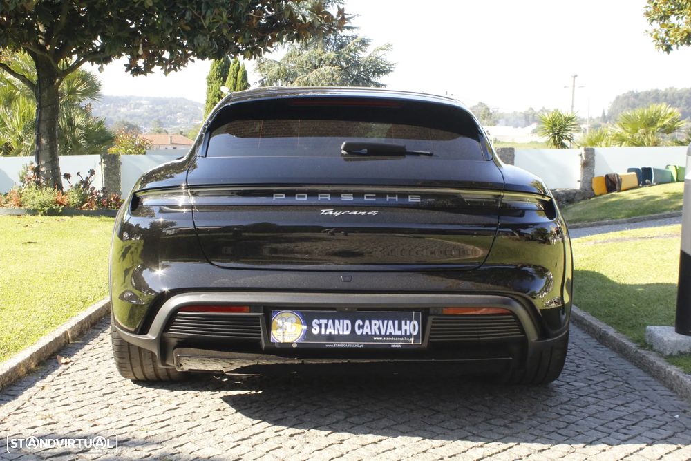 Porsche Taycan Cross Turismo 4 - 4