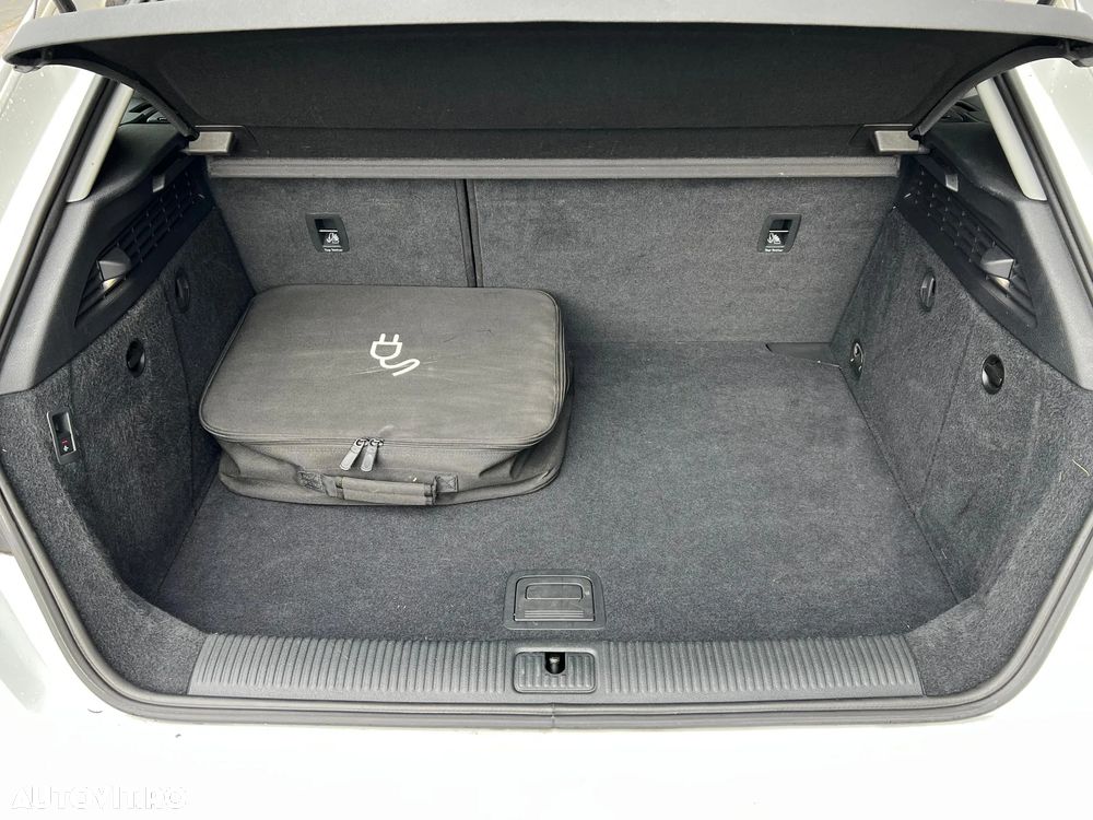 Audi A3 40 e-tron Sportback S tronic sport - 27