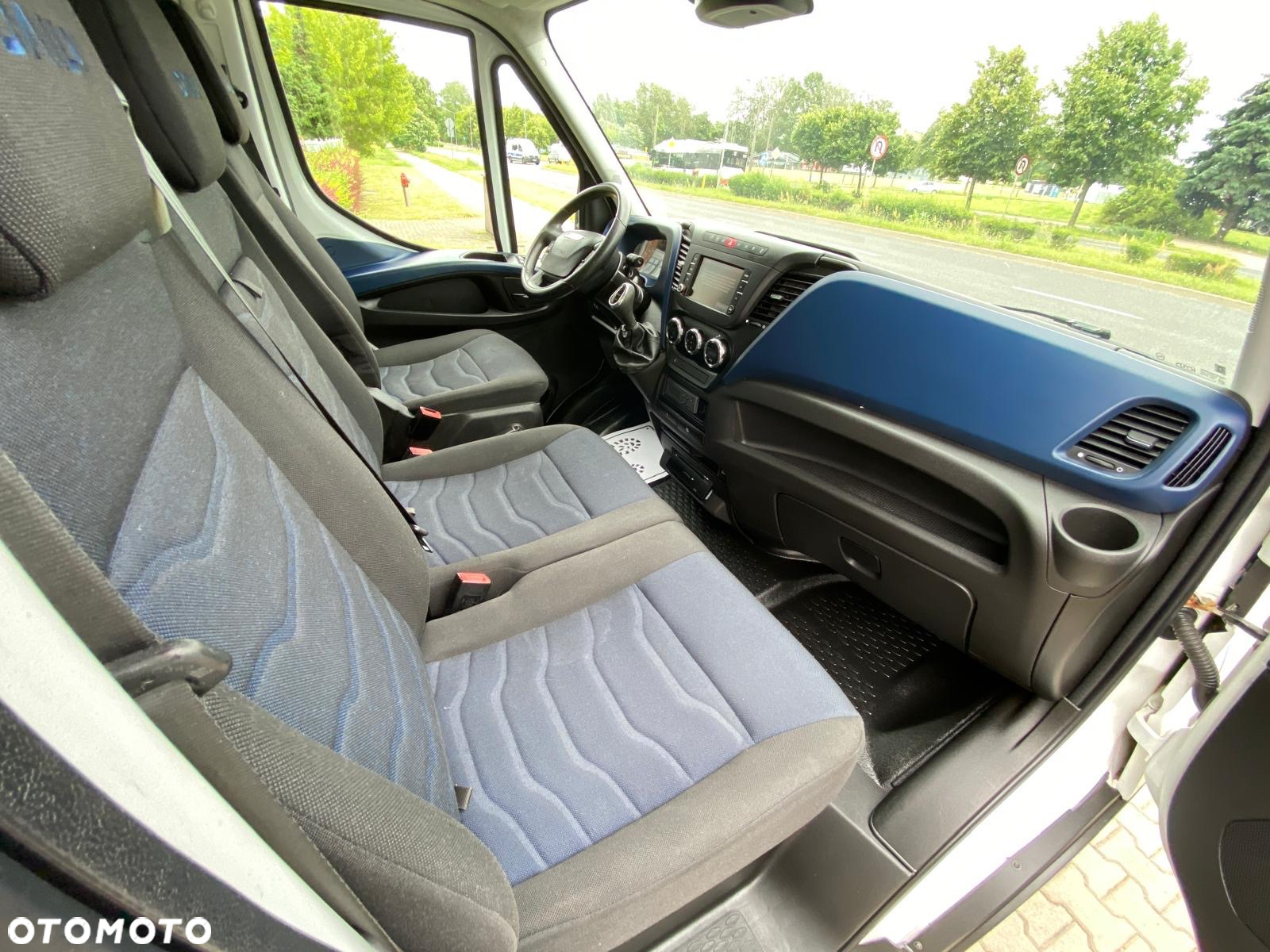 Iveco DAILY 36-160 HI-MATIC CHŁODNIA THERMO KING V300 WINDA ZEPRO - 37