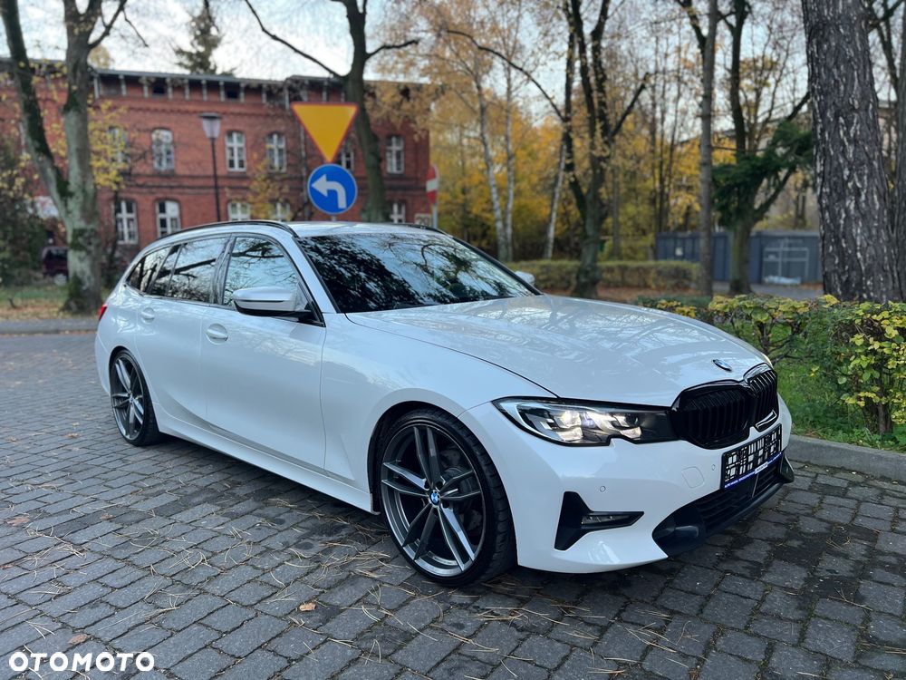 BMW Seria 3 320d Sport Line Shadow - 4