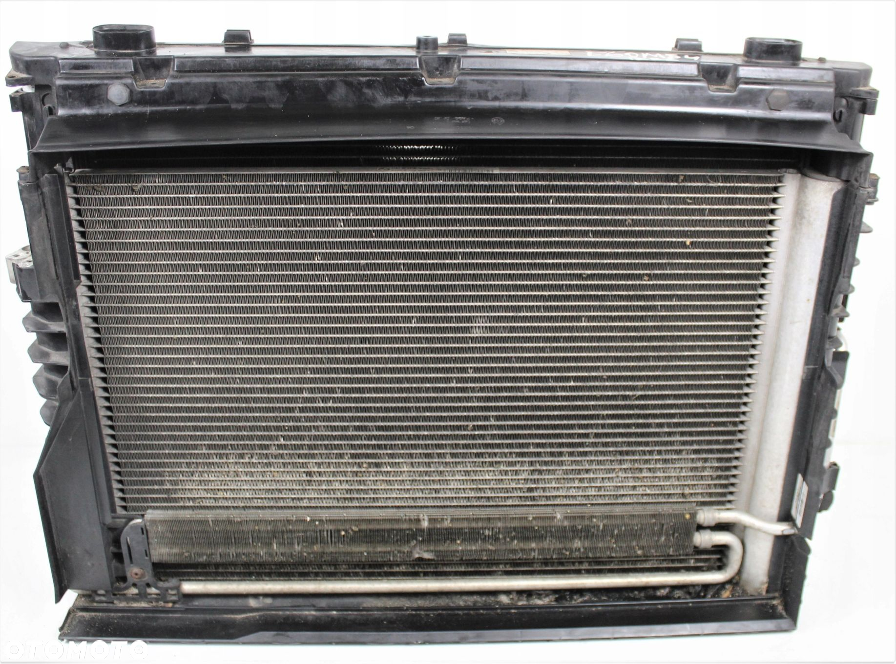 PAS PRZEDNI BELKA CHŁODNICE BMW E60 E61 2.5B 3.0B - 15