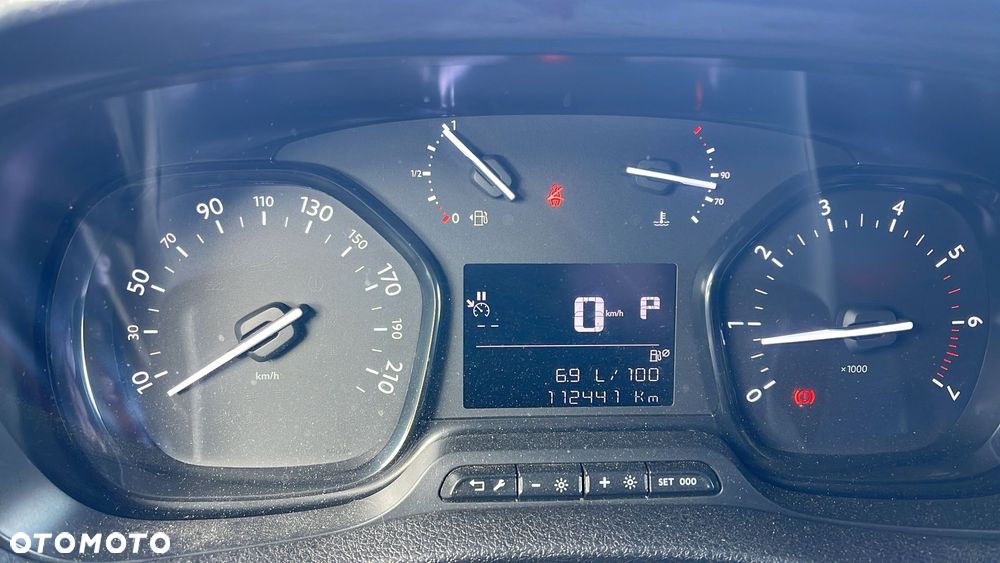 Toyota Proace Verso - 21