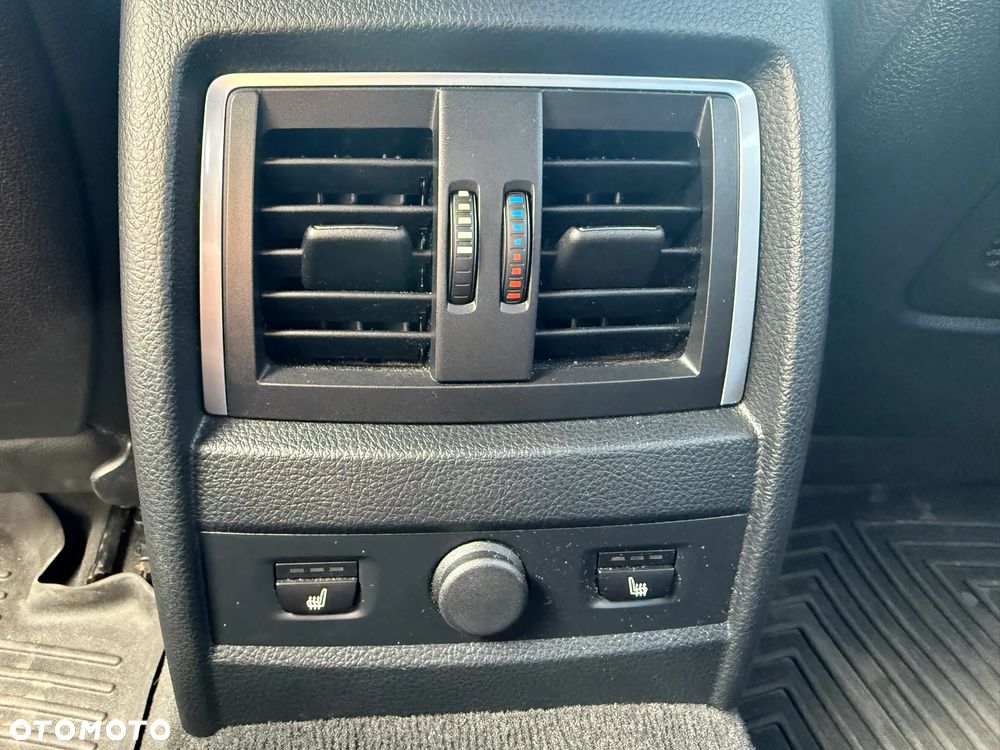 BMW Seria 3 328i xDrive Sport-Aut Sport Line - 6