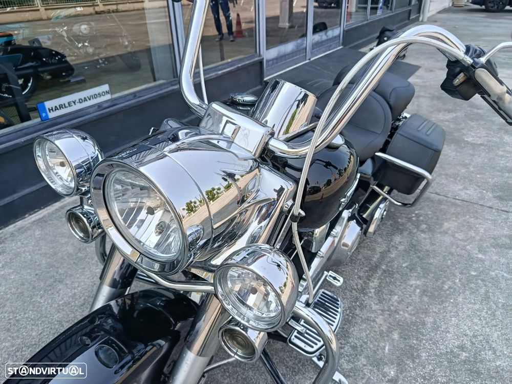 Harley-Davidson Road King Classic - 4