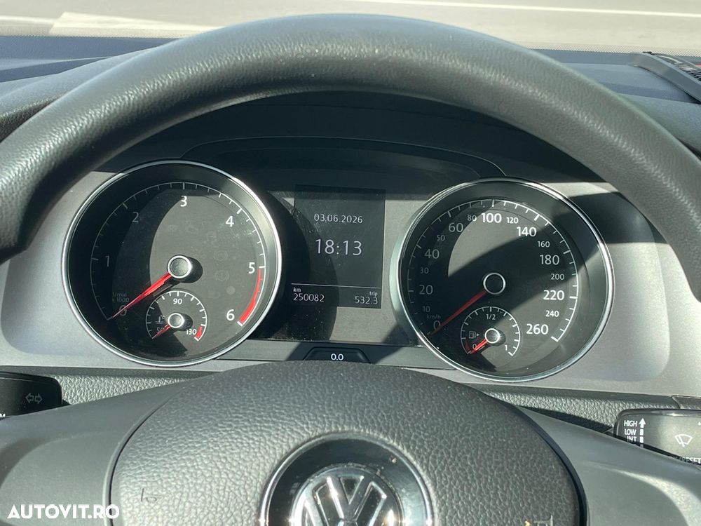 Volkswagen Golf 1.6 TDI DSG BMT Comfortline - 11
