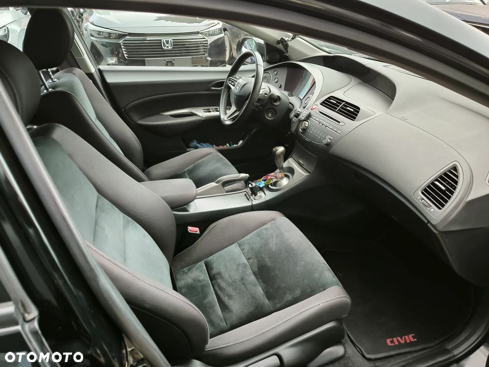 Honda Civic 1.8 Executive - 6