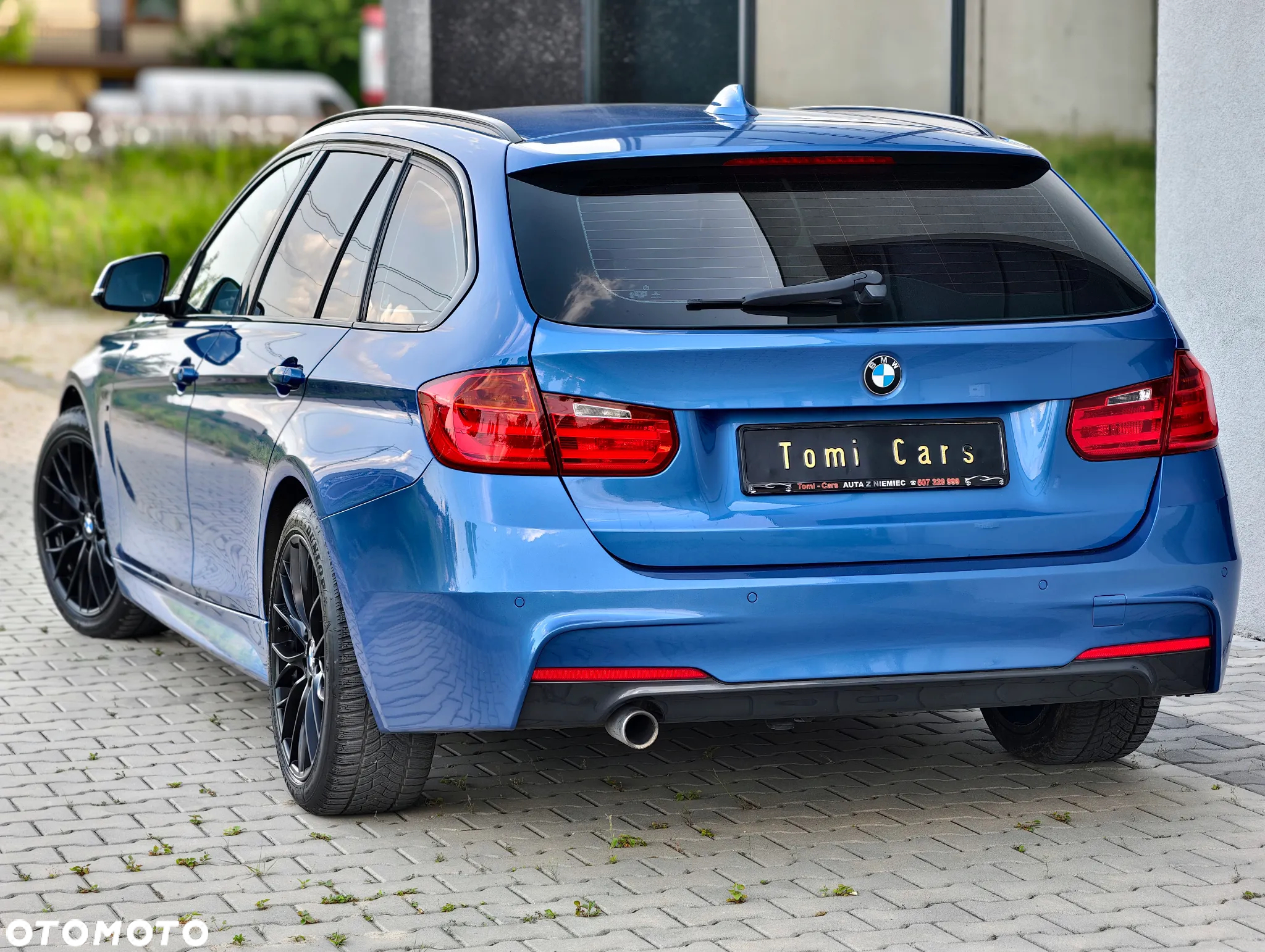 BMW Seria 3 318d Touring Blue Performance - 2