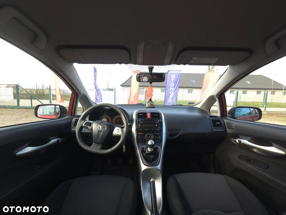 Toyota Auris 1.33 VVT-i Edition - 32