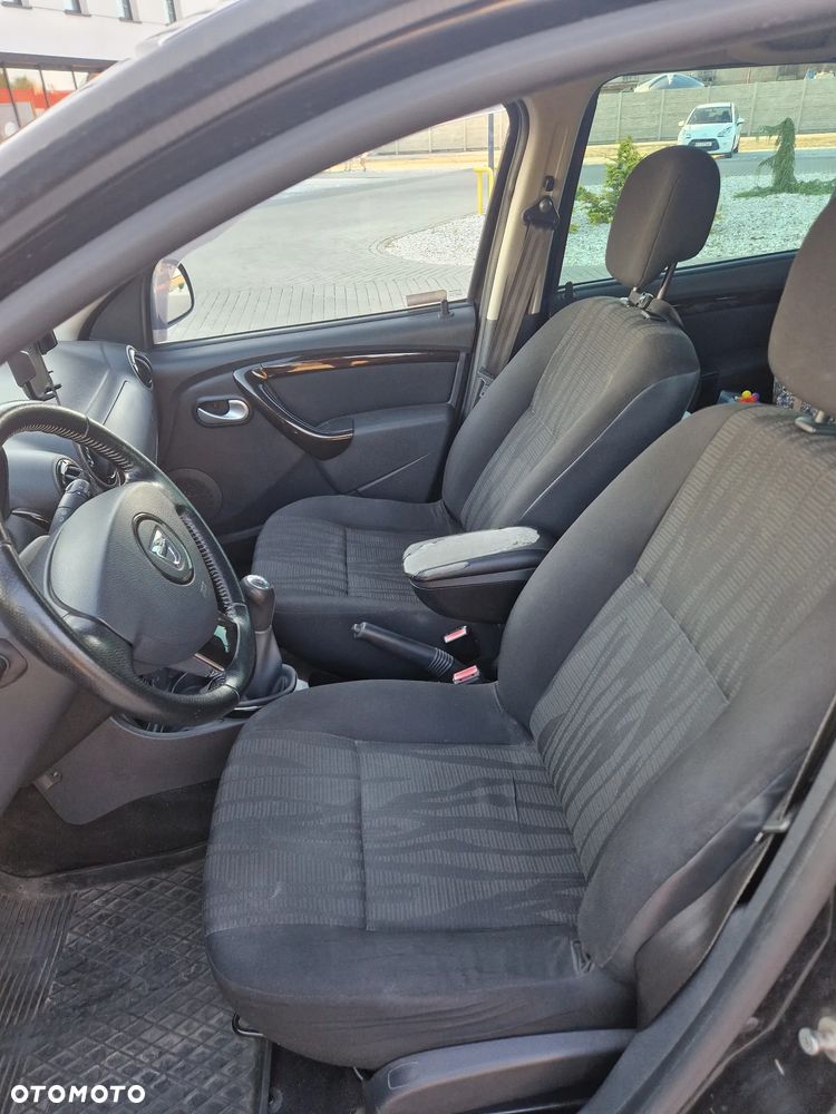 Dacia Duster 1.6 Ambiance - 16