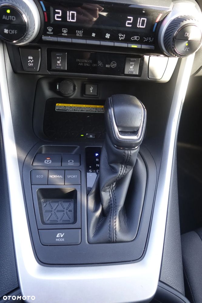 Toyota RAV4 2.5 Hybrid Comfort 4x2 - 19