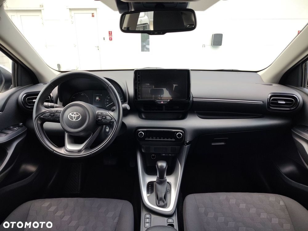 Toyota Yaris - 12