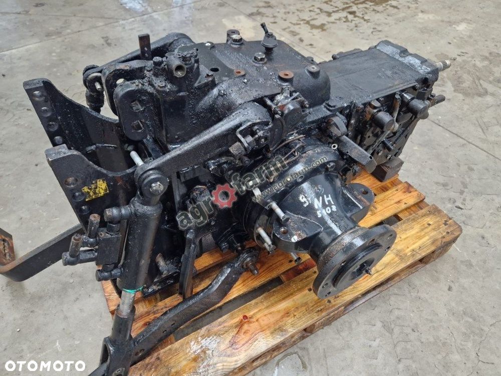 Tylny most New Holland T4.90N 87559163 - 4