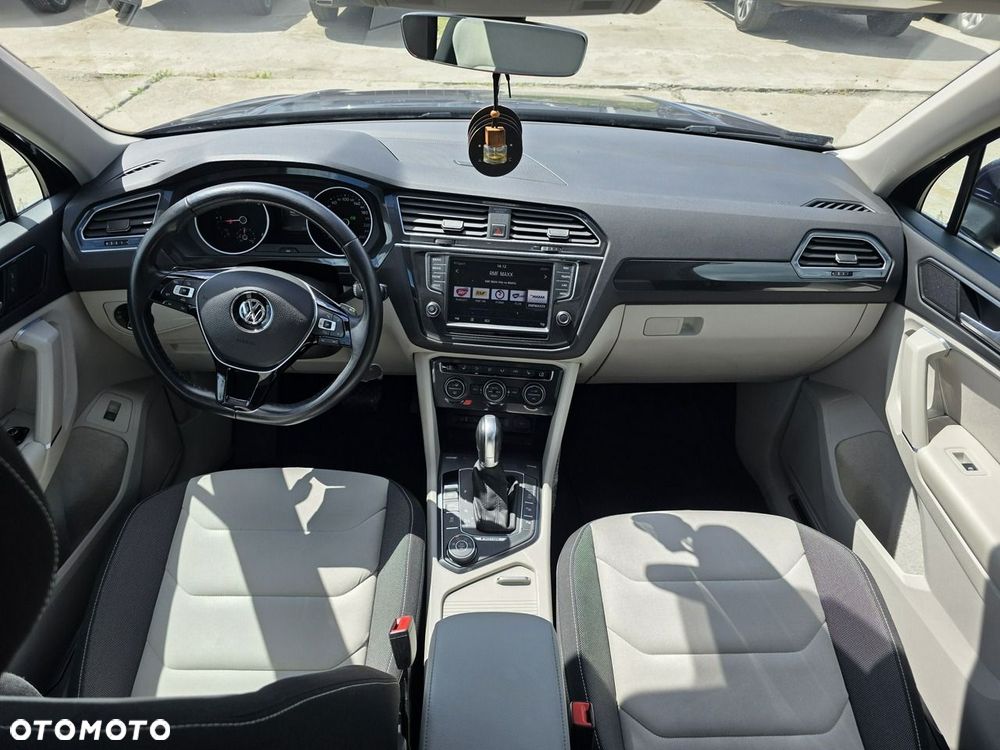 Volkswagen Tiguan - 15