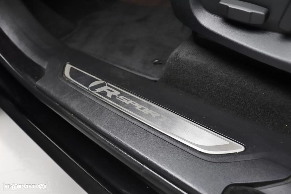 Jaguar F-Pace 20d R-Sport - 11