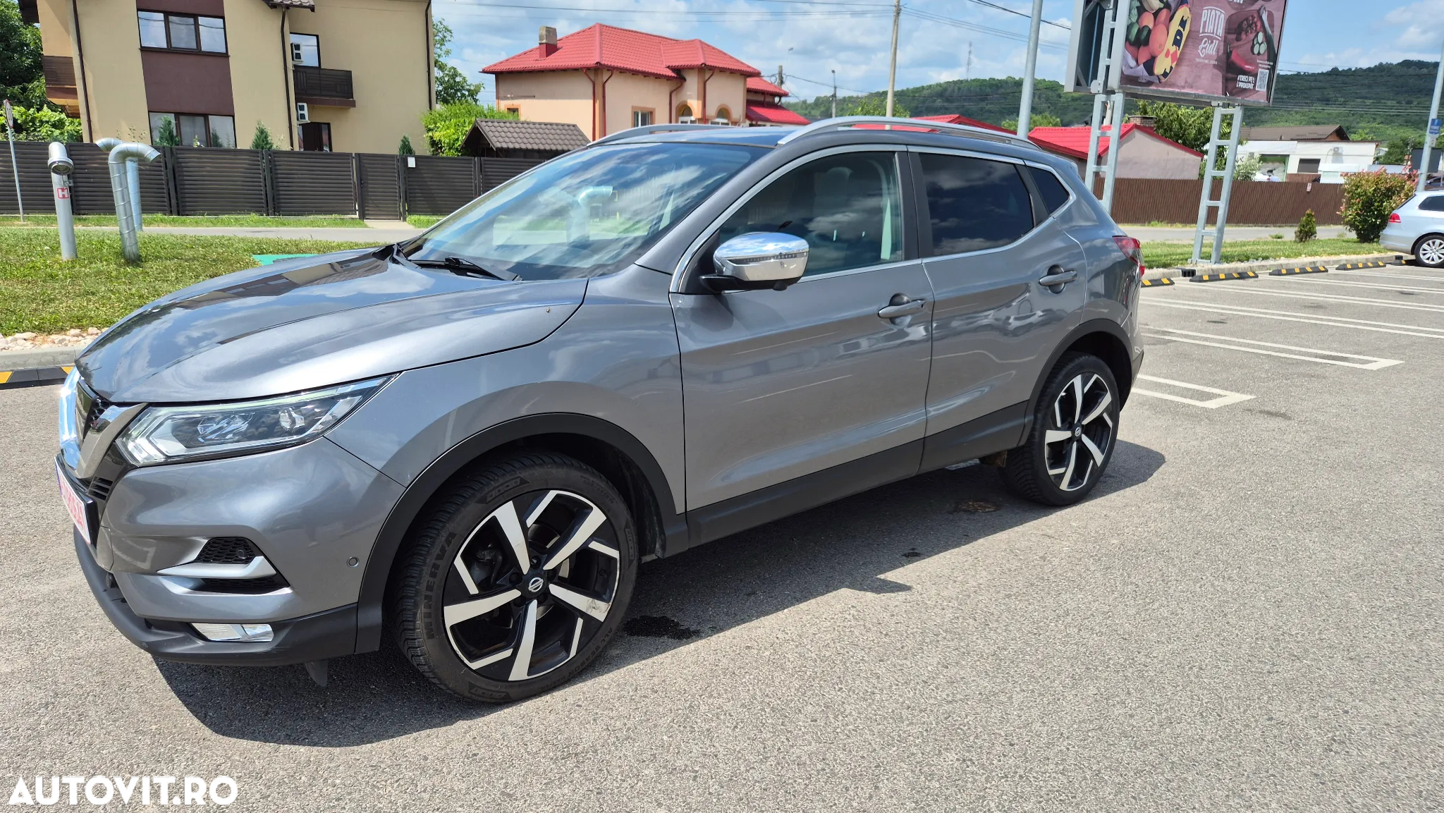 Nissan Qashqai 1.6 DCI Xtronic TEKNA - 2