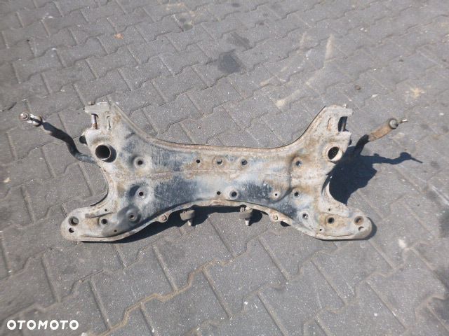 SANKI PRZÓD PRZEDNIE TOYOTA YARIS I 99-05 - 16