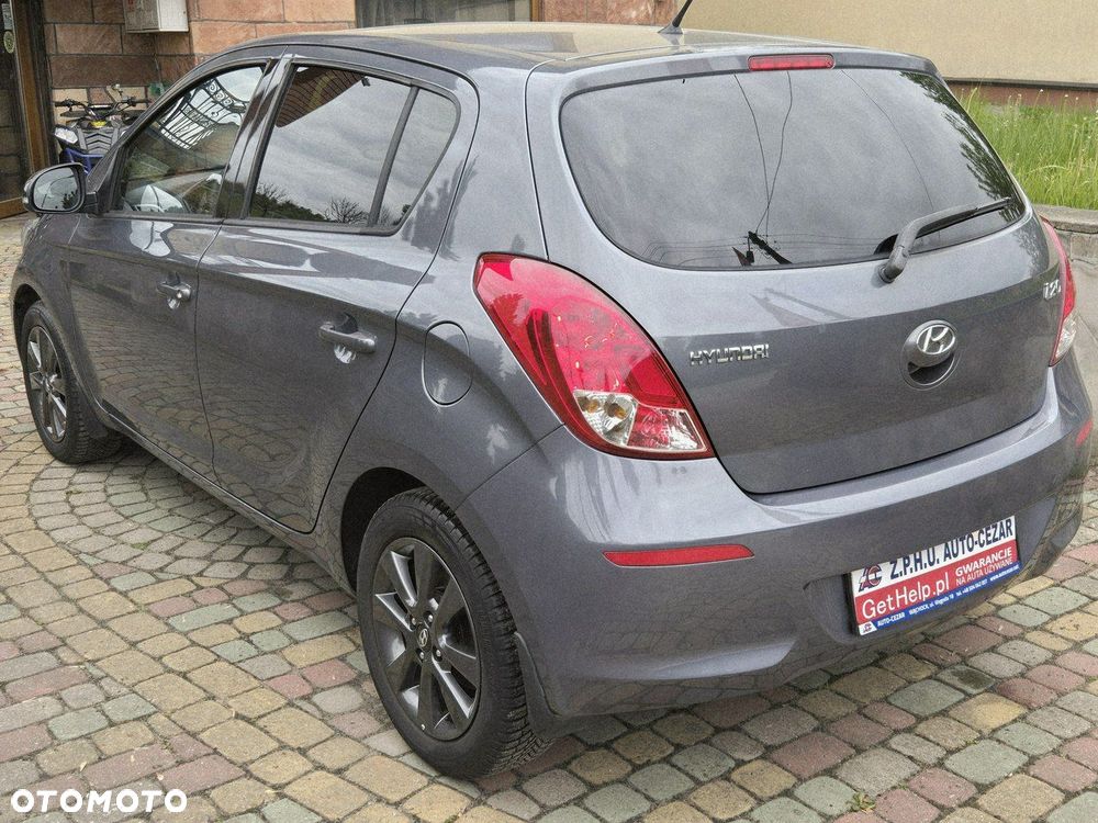 Hyundai i20 1.2 Fifa World Cup Edition - 6