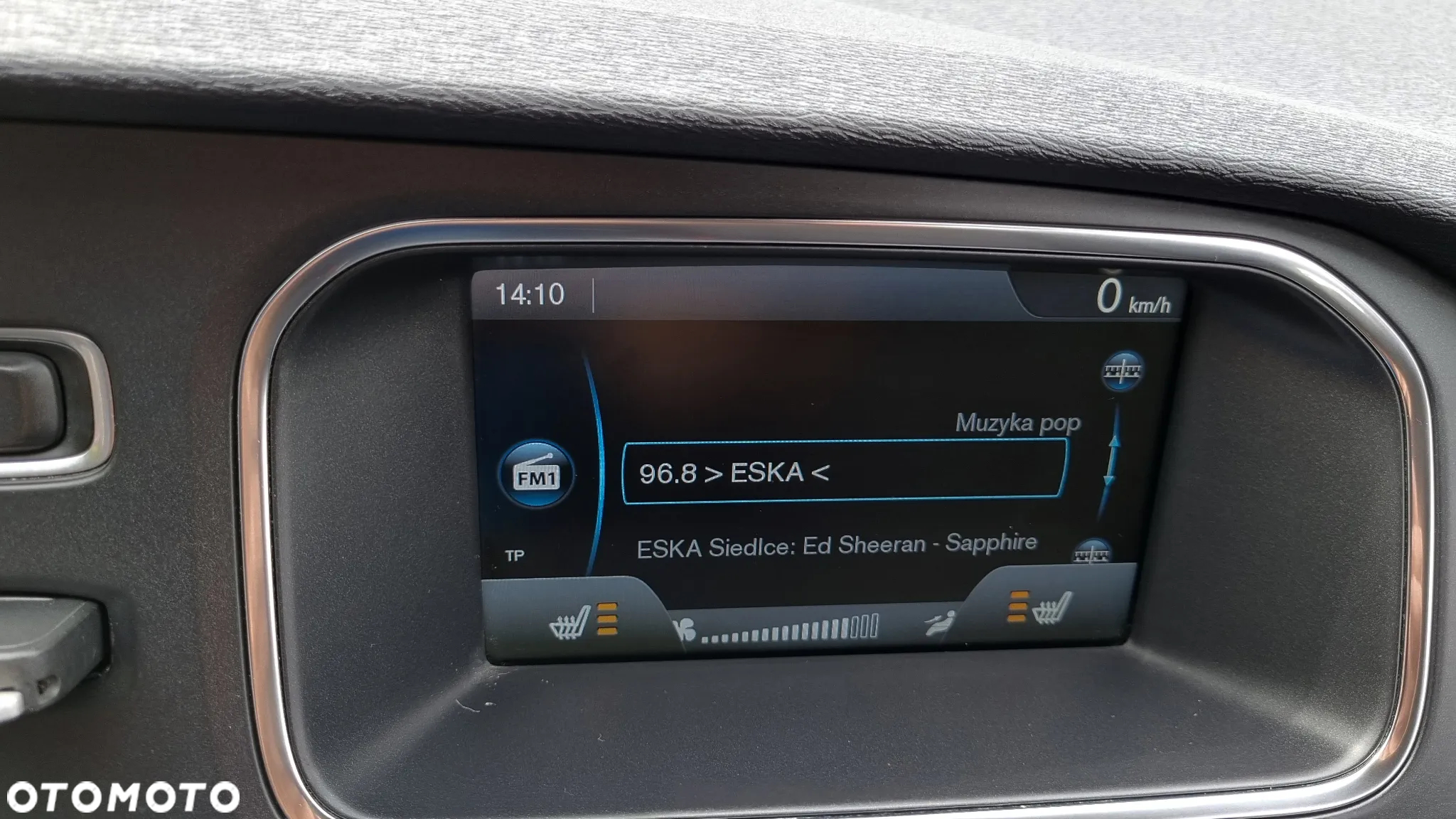 Volvo V40 Cross Country D3 Momentum - 31