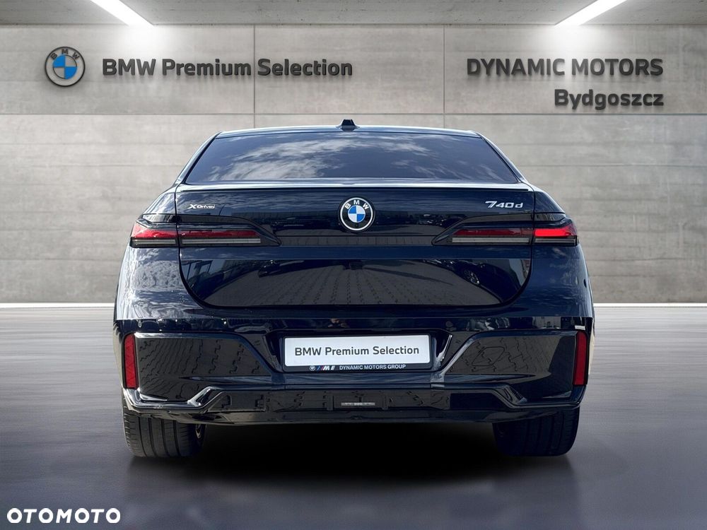 BMW Seria 7 2025 photo 4