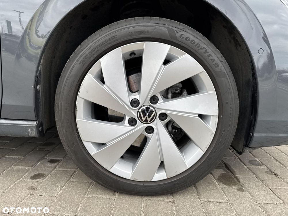 Volkswagen Golf - 18