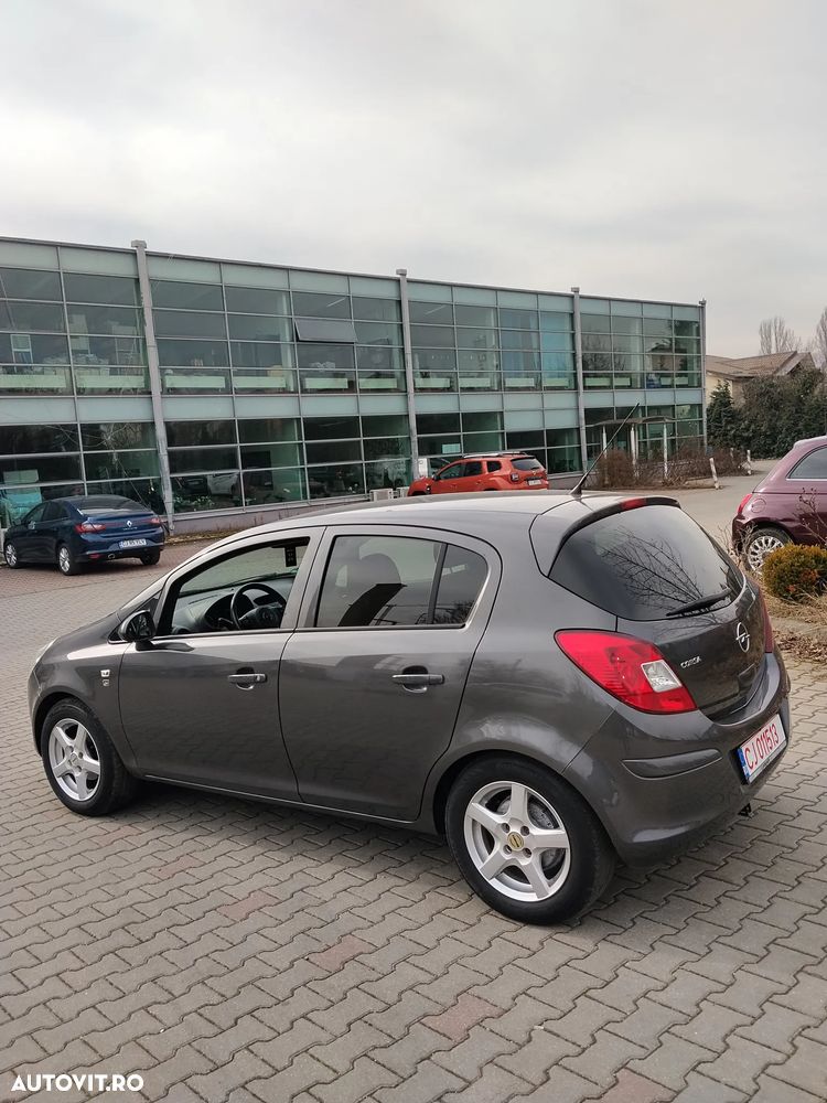Opel Corsa 1.4 16V Color Elegance - 3