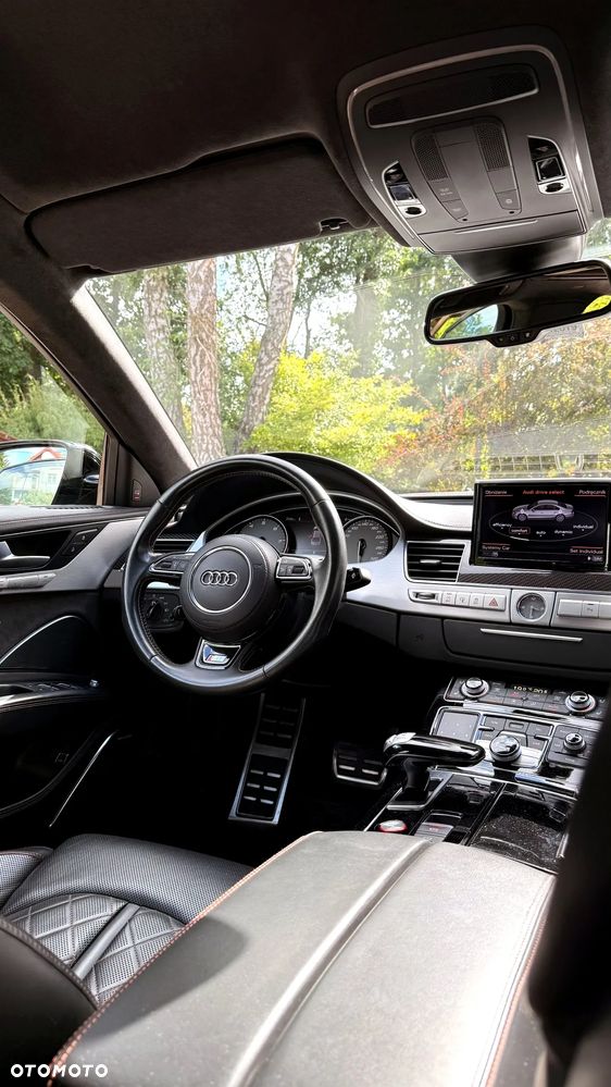 Audi S8 Plus 4.0 TFSI Quattro - 33