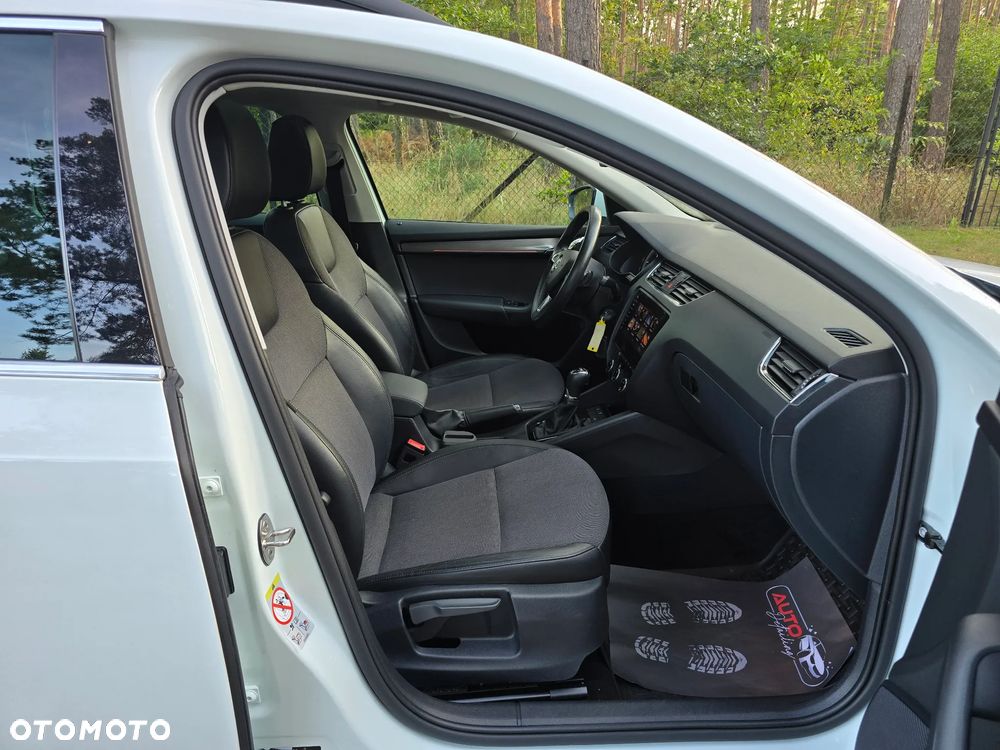 Skoda Octavia 2.0 TDI DSG Premium Edition - 9