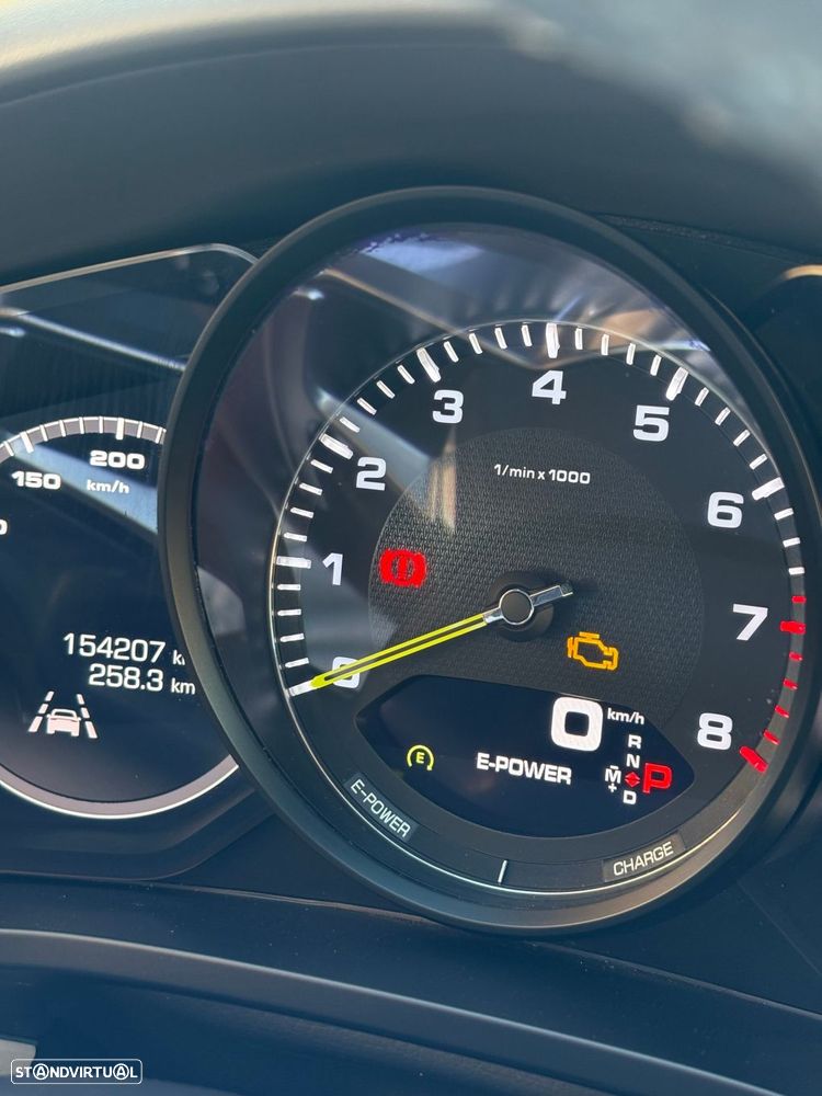 Porsche Cayenne Coupé E-Hybrid Platinum Edition - 20