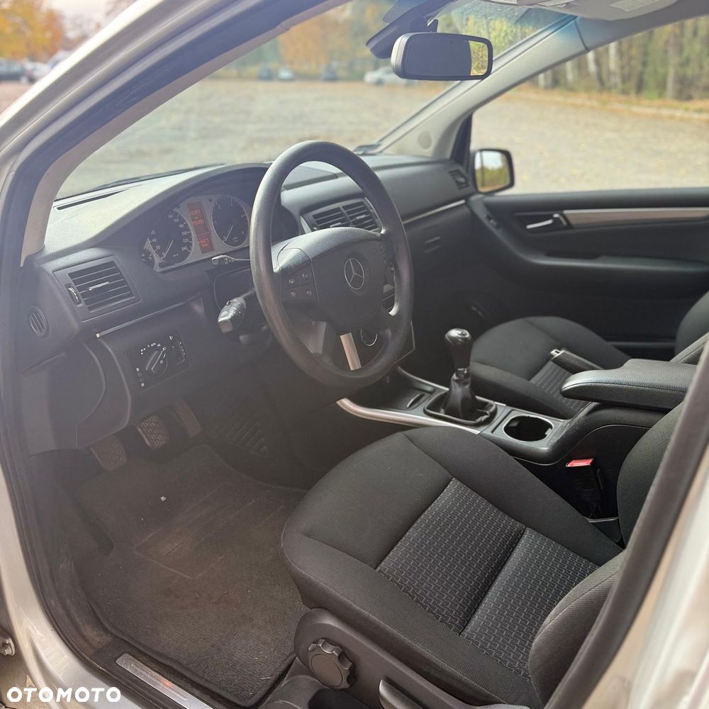 Mercedes-Benz Klasa B 180 CDI - 9