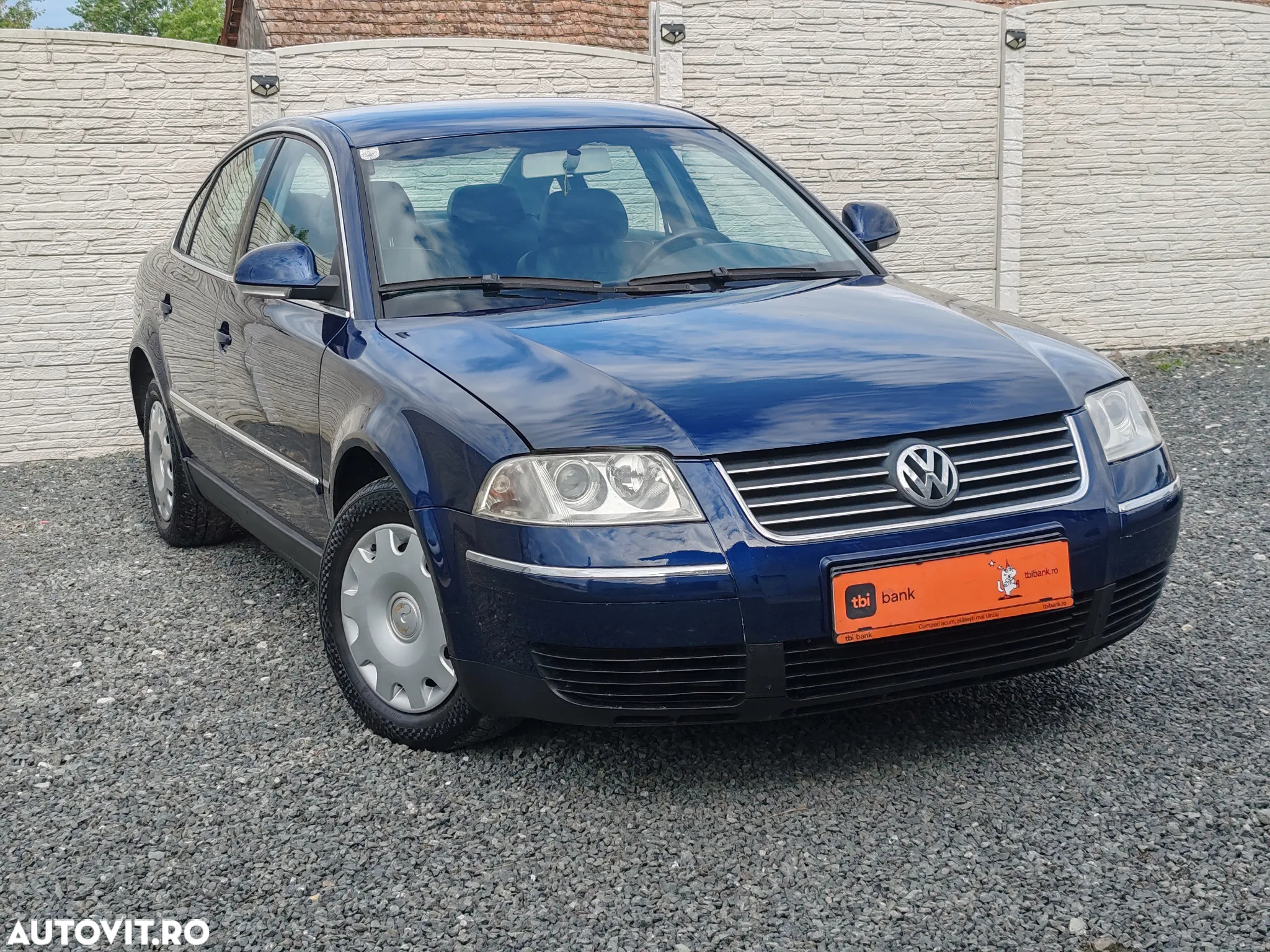 Volkswagen Passat - 2
