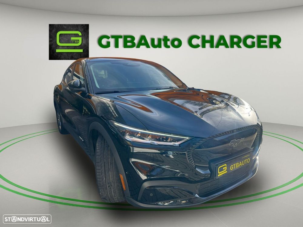 Ford Mustang Mach-E 75.7 kWh Premium AWD - 4