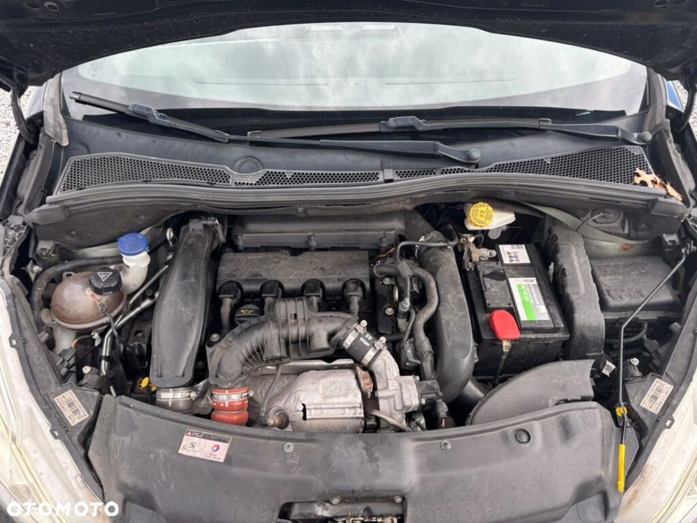 Peugeot 208 155 THP Allure - 14