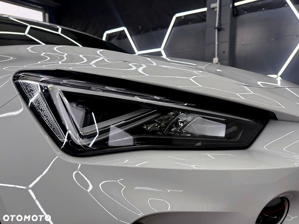 Cupra Formentor - 16