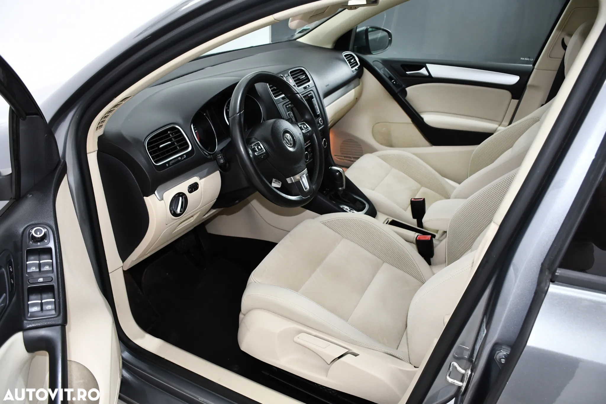 Volkswagen Golf - 5
